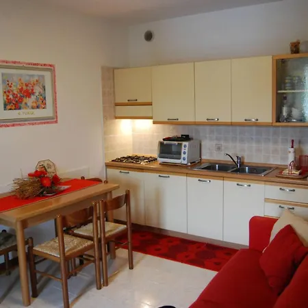 Apartamento Relaxing Flat With Pool In A Quiet Village Bibione