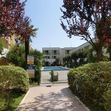 Relaxing Duplex With Pool Balcony Bibione