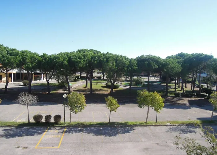 Relaxing Duplex With Pool Balcony *